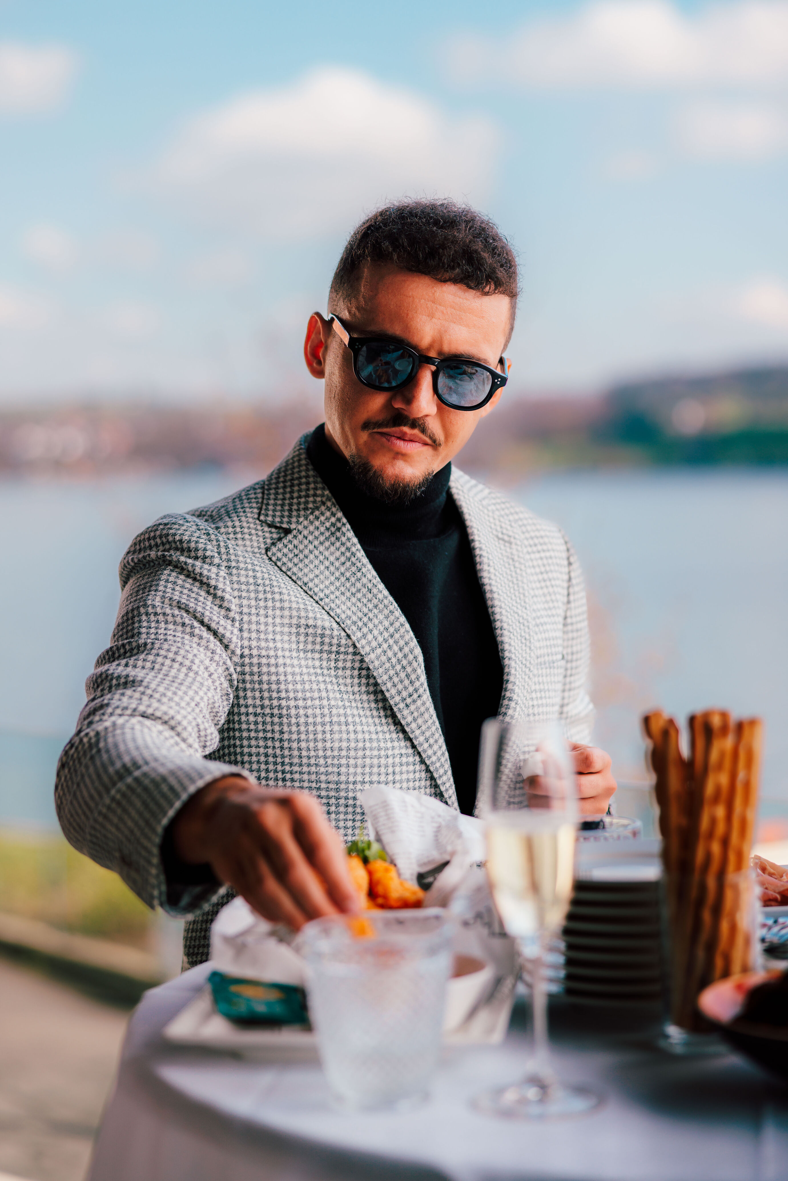 Eventfotograf Zürich Gast bei einer Taufe auf der Seeterrasse