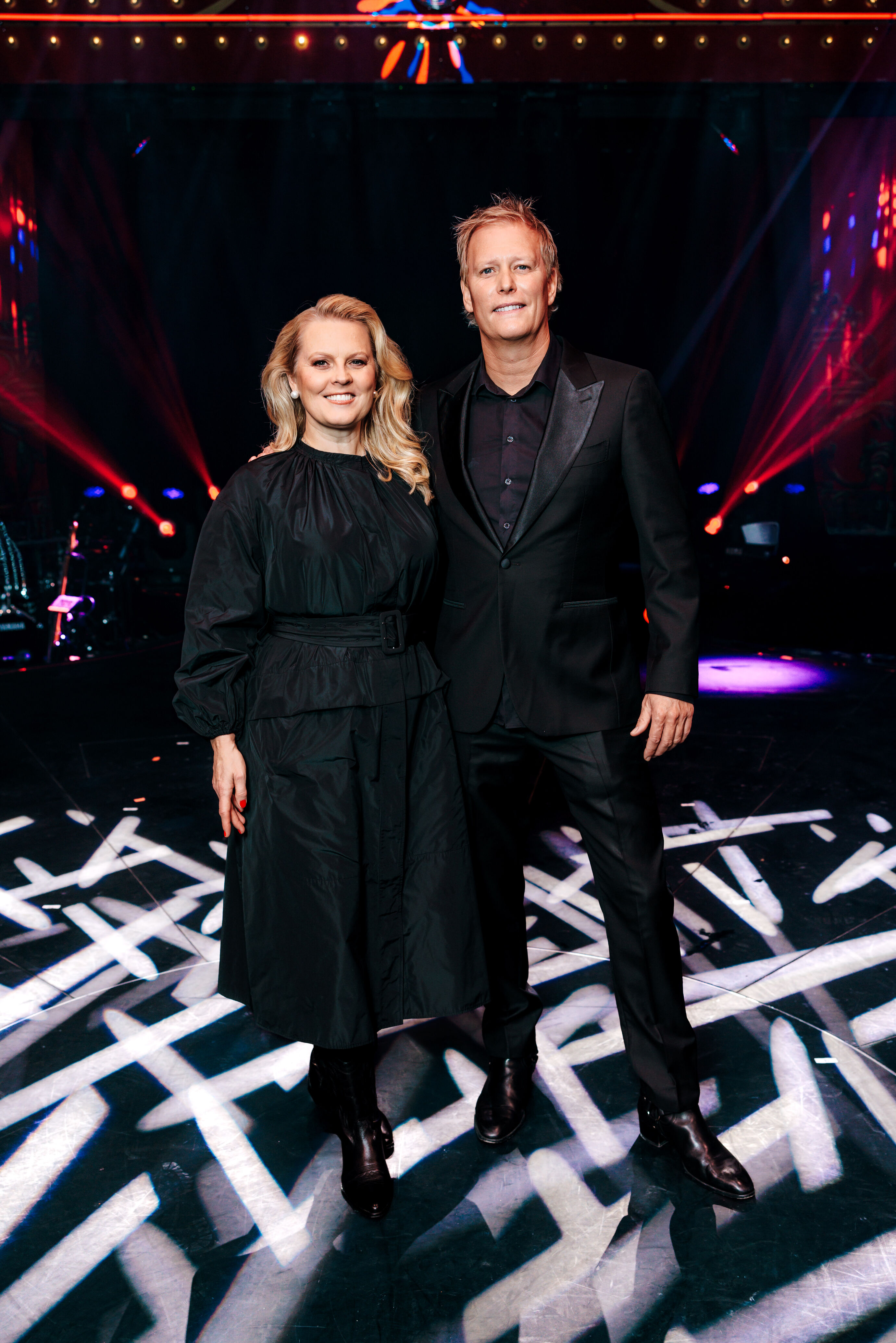 Patricia Kelly und Gregory Knie posieren gemeinsam bei der Premiere